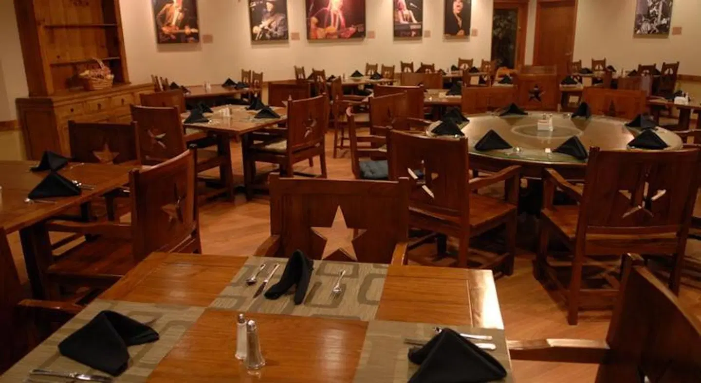 Wyndham Garden Hotel Austin Restaurant