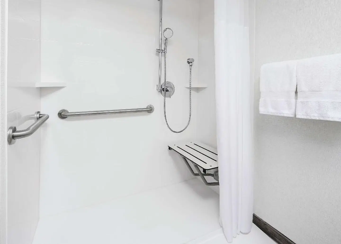 Hampton Inn Austin-North @ I-35 & Hwy 183 Badezimmer