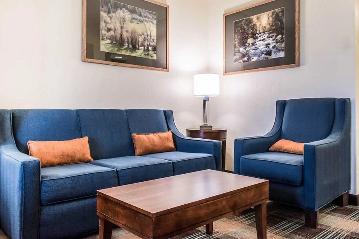 Comfort Inn & Suites LOUNGE_LOBBY