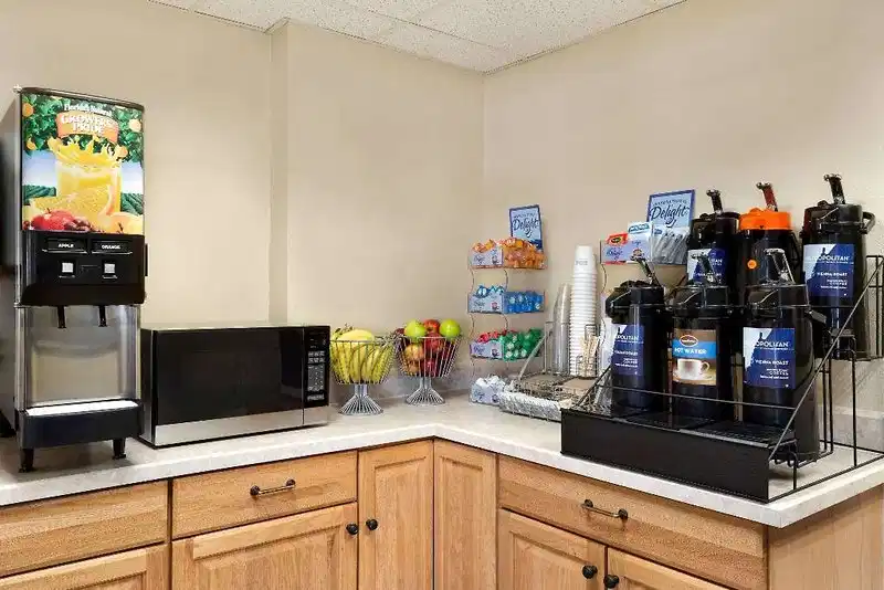 Super 8 by Wyndham Columbus – Hotelfoto