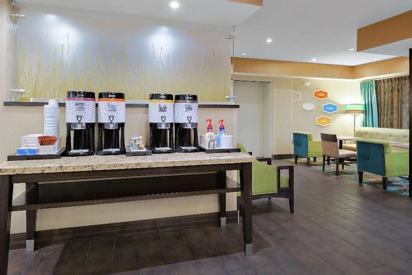 Hampton Inn Bakersfield-Central Bar