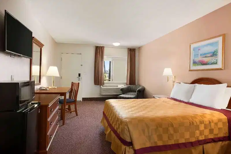 Travelodge by Wyndham Bakersfield – Hotelfoto
