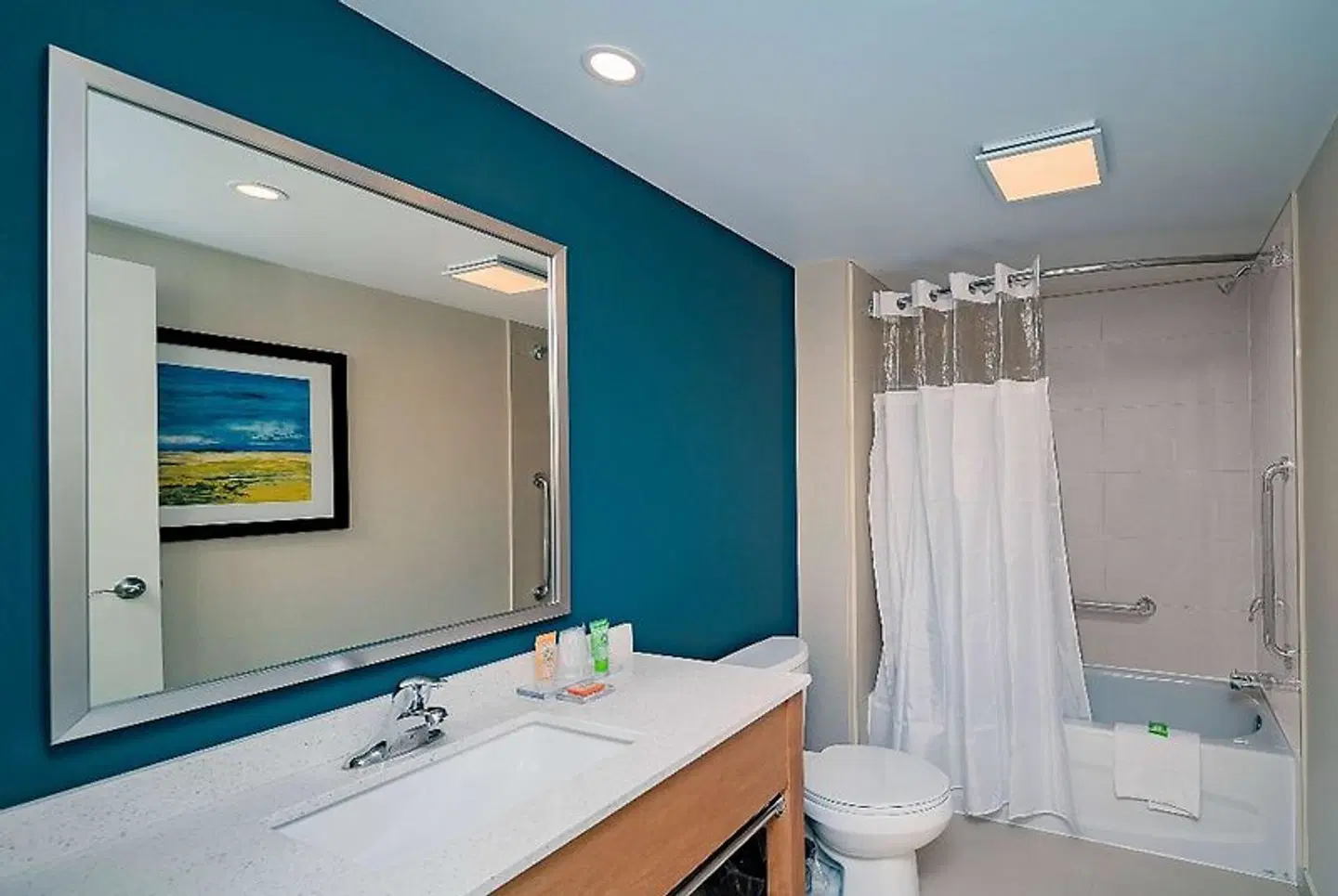 Wyndham Garden Niagara Falls Fallsview Badezimmer