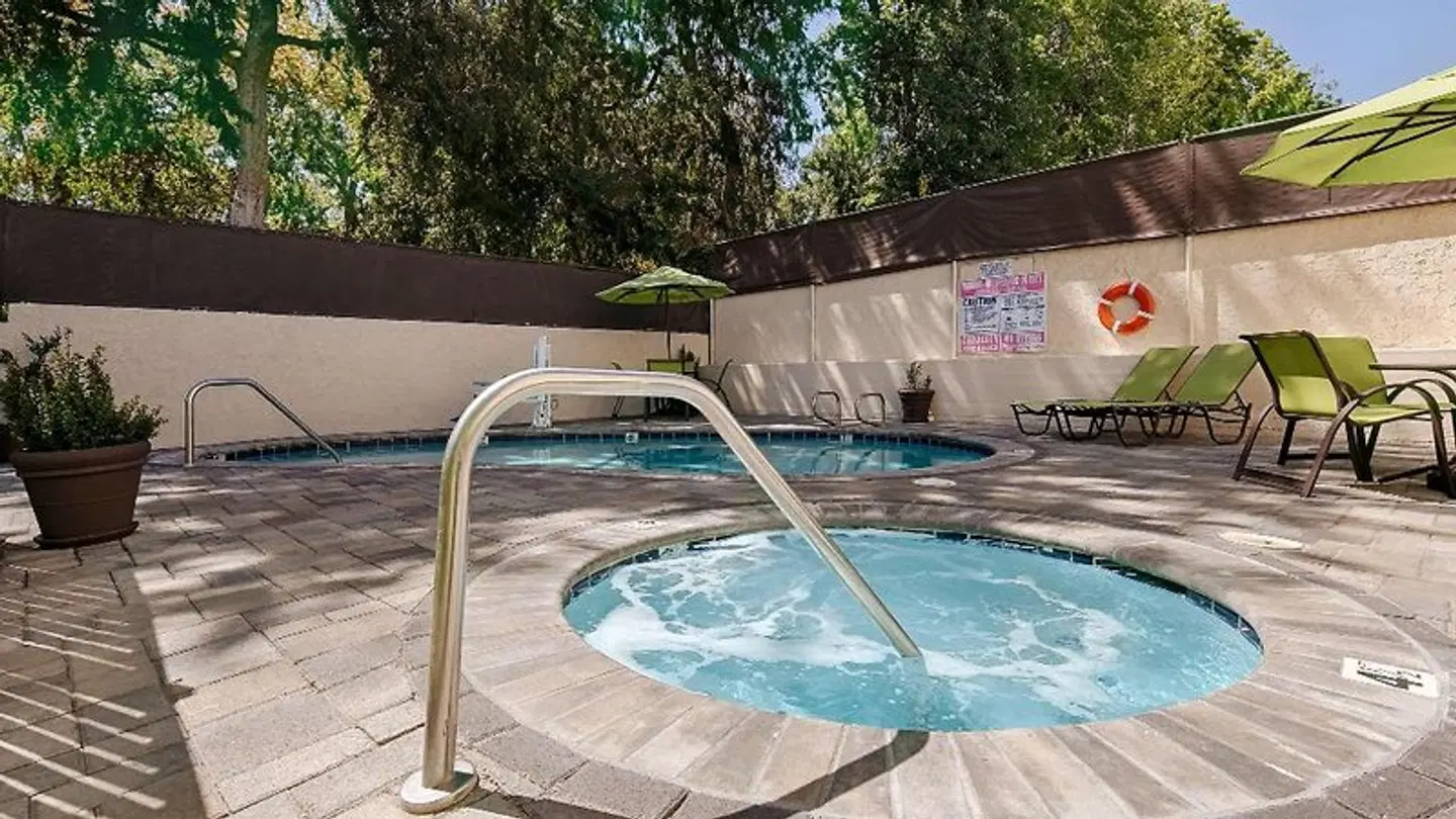 Best Western Plus Eagle Rock Inn HEALTH_BEAUTY
