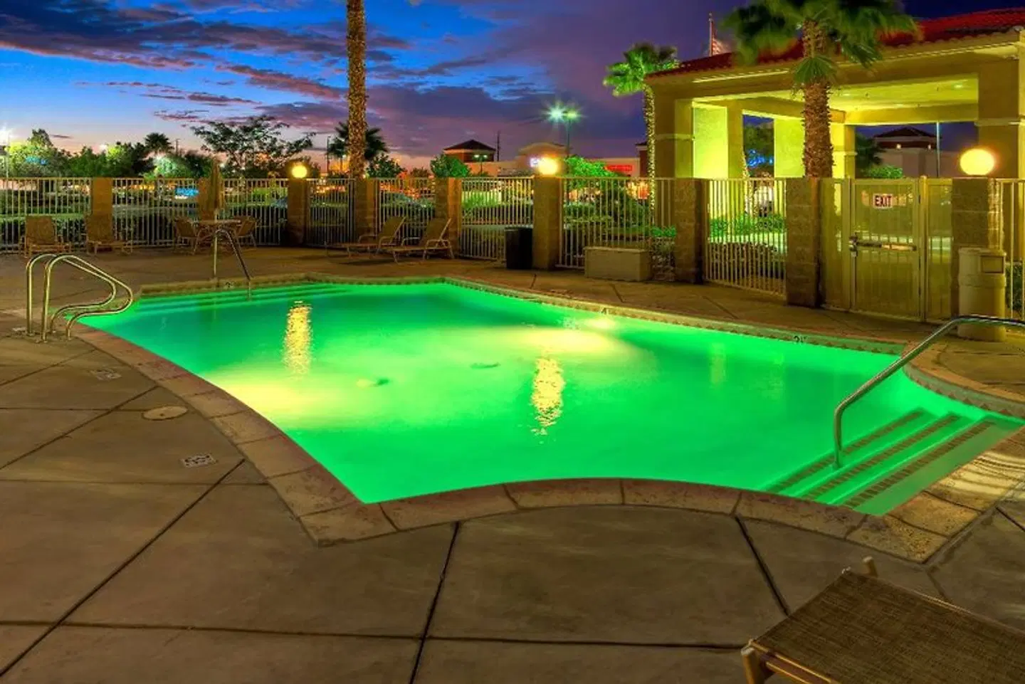 Hampton Inn & Suites Palmdale OUTDOOR_POOL