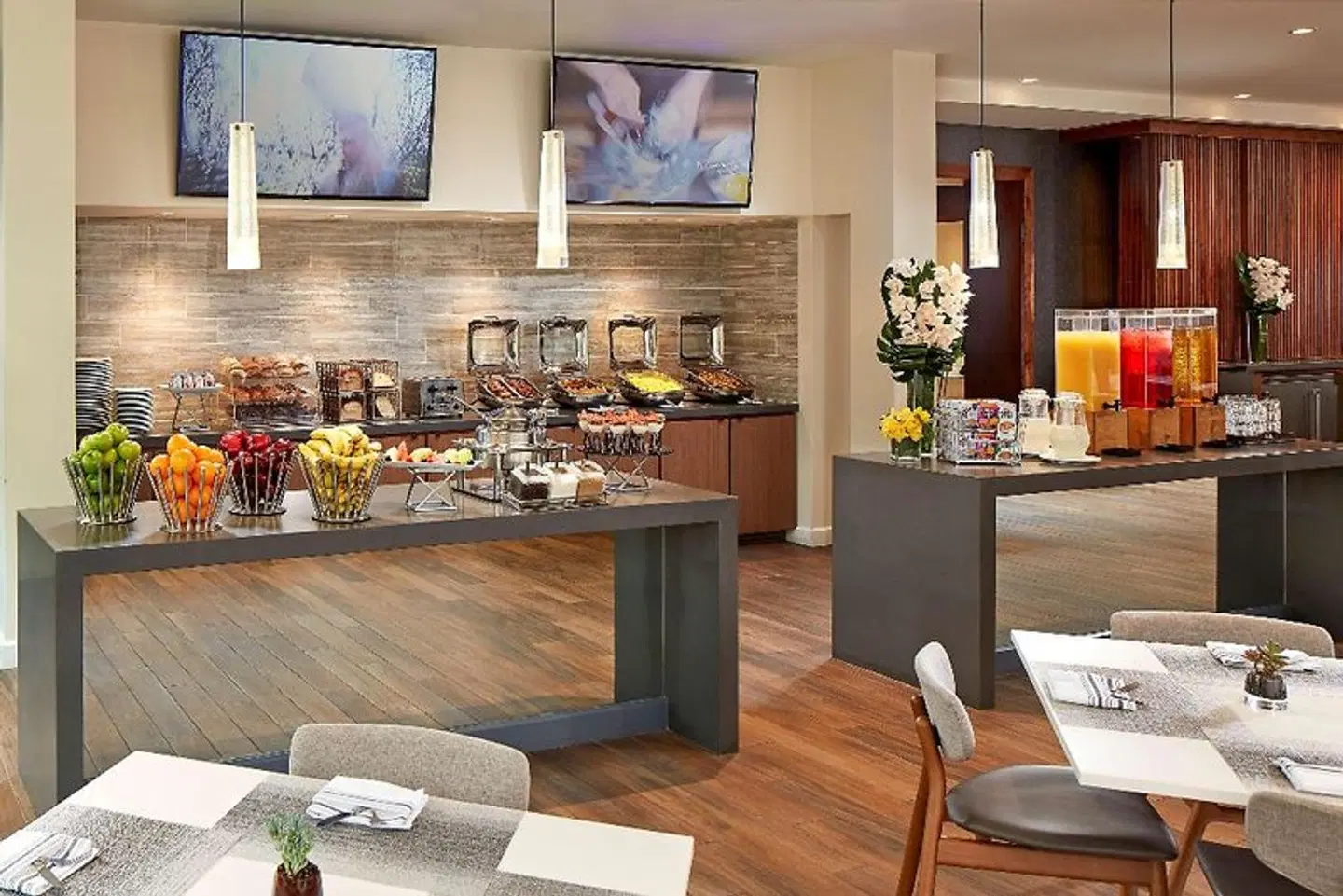 Hilton Pasadena Restaurant