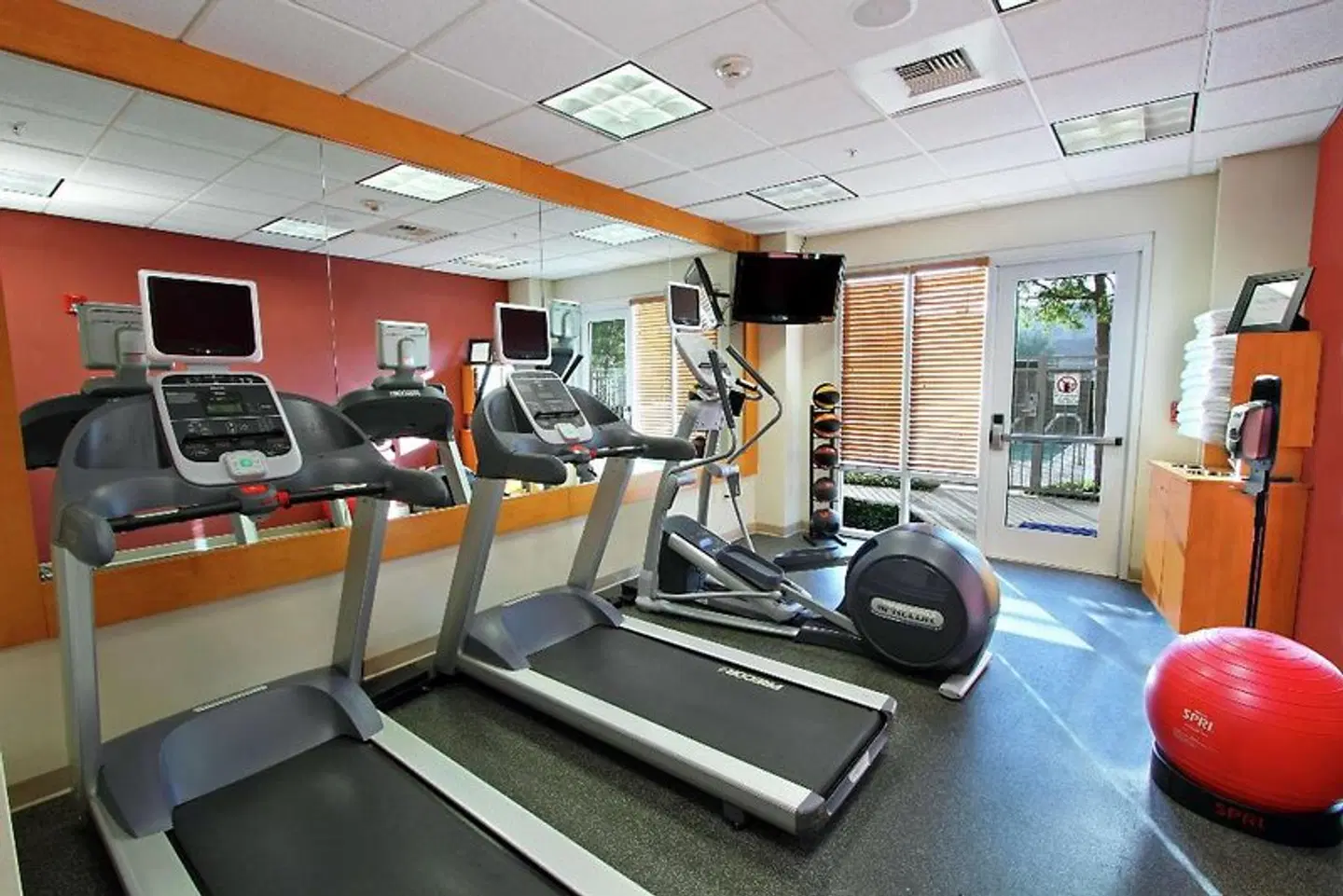 Hilton Garden Inn Oxnard/Camarillo SPORTS_AND_LEISURE