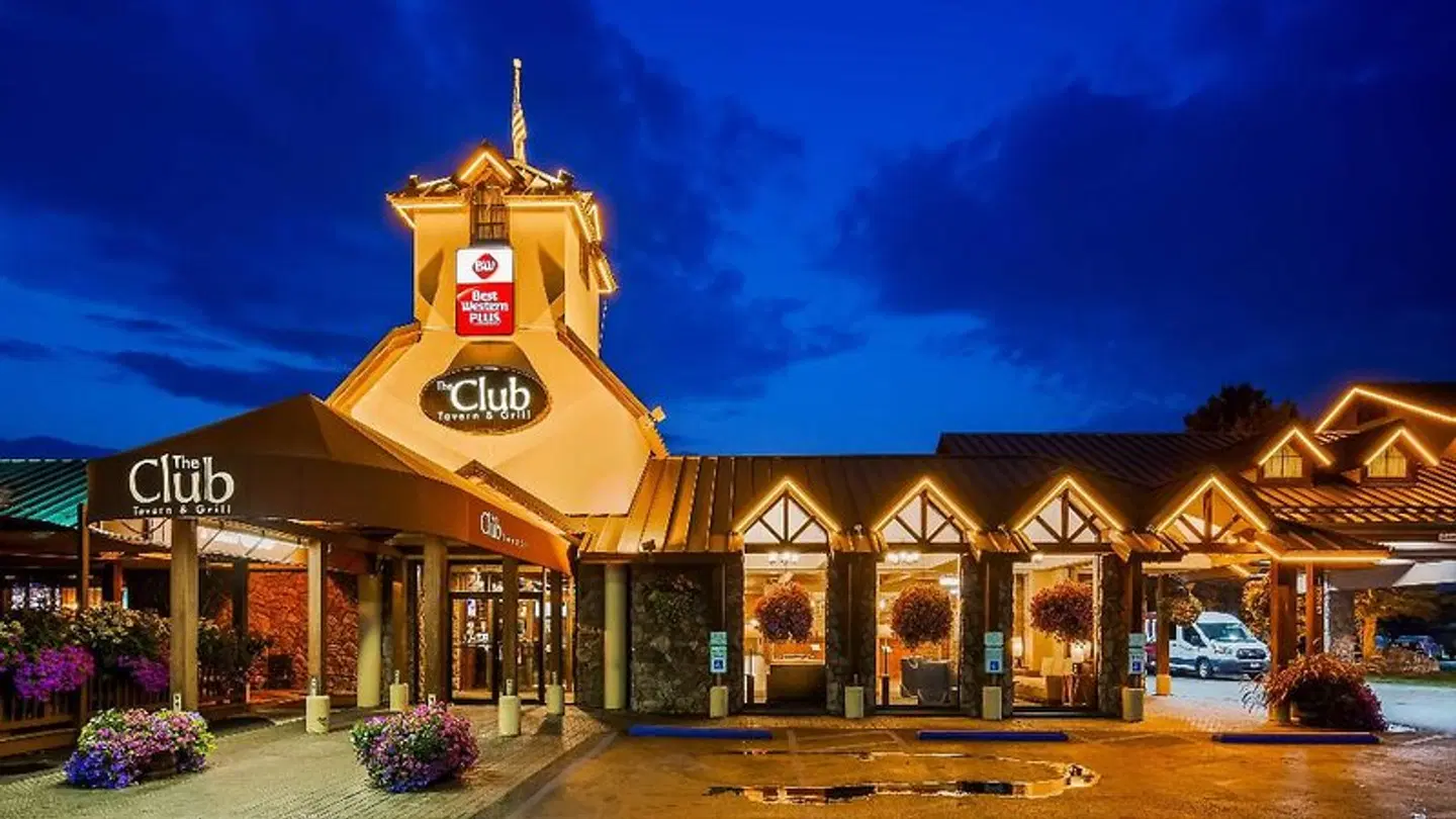 Best Western PLUS GranTree Inn EXTERIOR