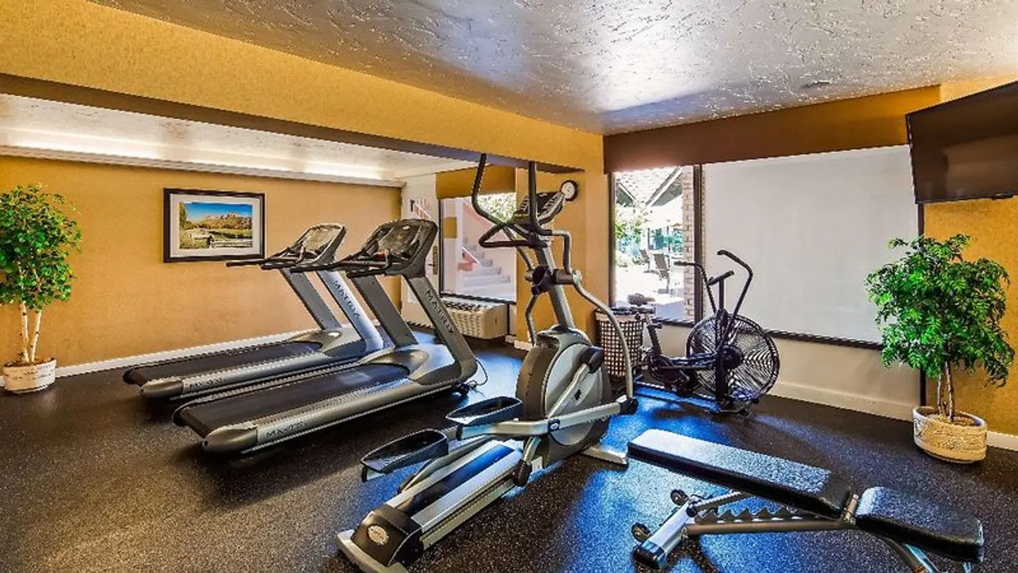 Best Western Town and Country Inn SPORTS_AND_LEISURE