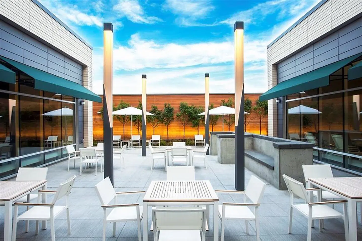 Element by Westin Boston Seaport District Terrasse