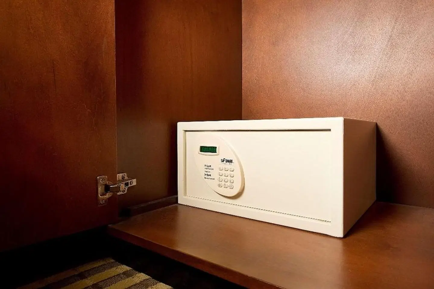Comfort Inn Downtown DC/Convention Center ROOM_EXAMPLE