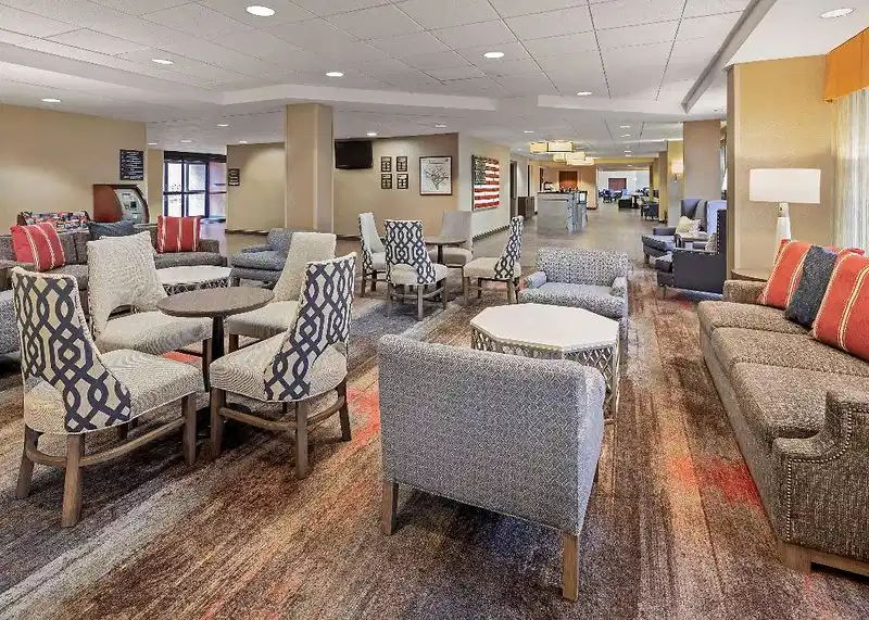 Hampton Inn & Suites Alexandria Old Town Area South – Hotelfoto
