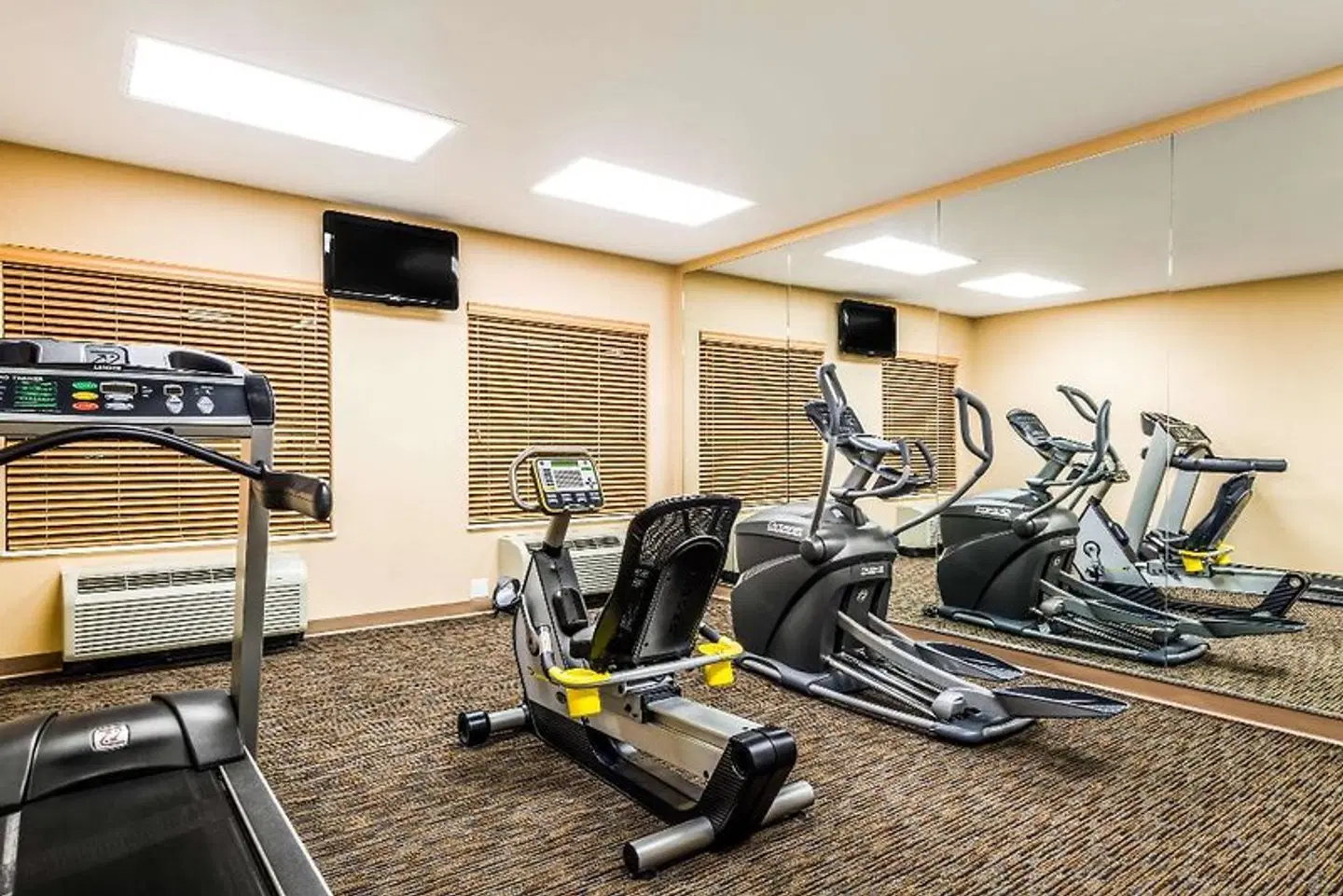 Baymont by Wyndham Denver International Airport SPORTS_AND_LEISURE