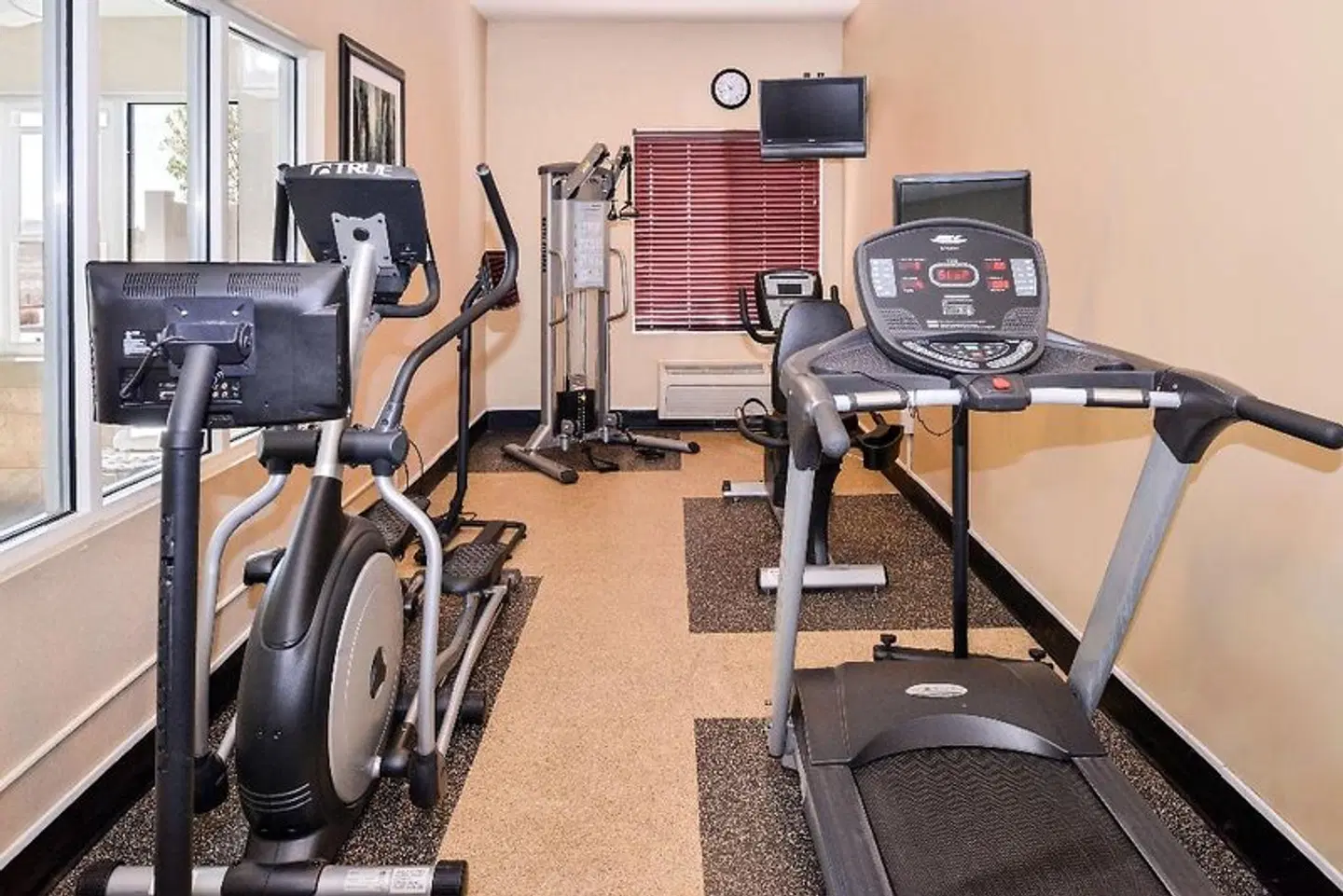 Best Western Plus Frontier Inn SPORTS_AND_LEISURE