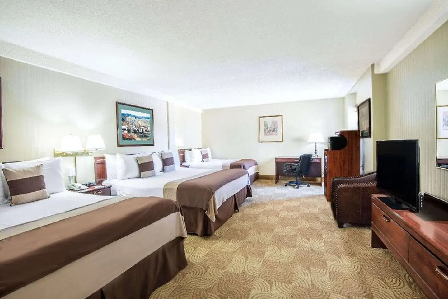Ramada by Wyndham Denver Downtown ROOM_EXAMPLE