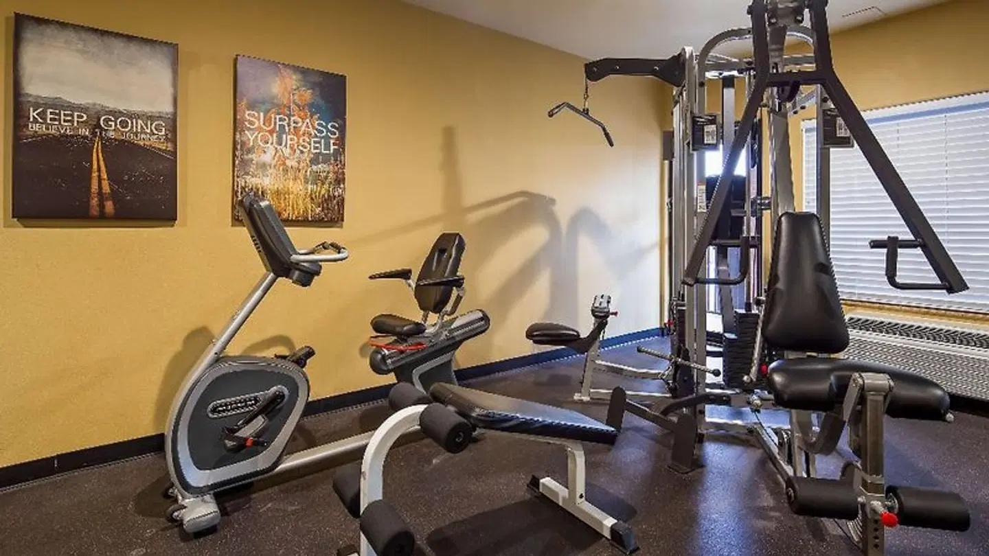 Best Western Plus DFW Airport Suites SPORTS_AND_LEISURE