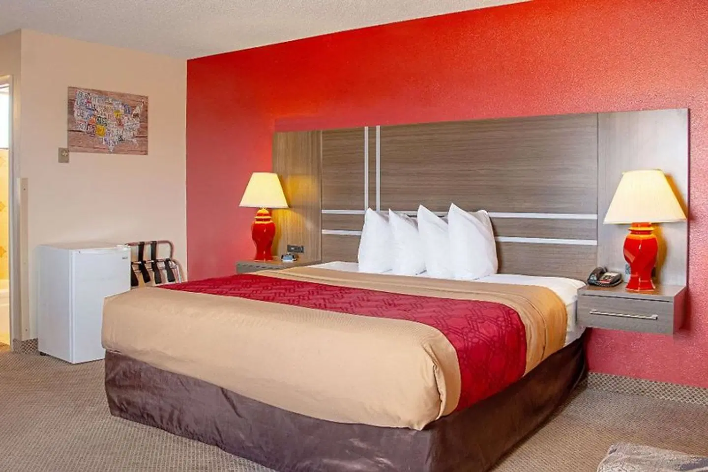 Econo Lodge Cortez ROOM_EXAMPLE