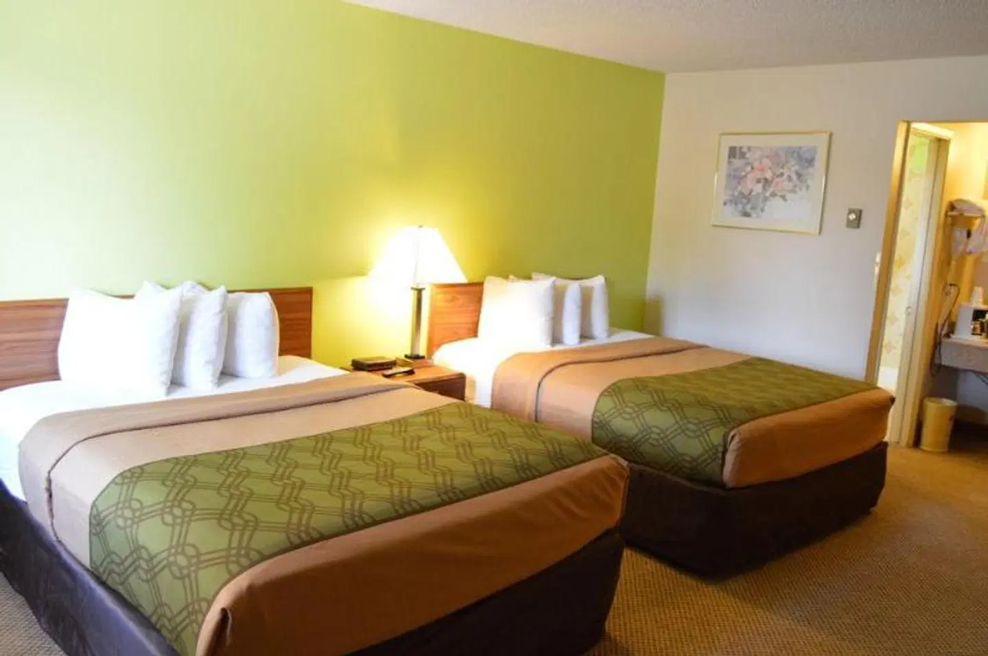 Econo Lodge Cortez ROOM_EXAMPLE