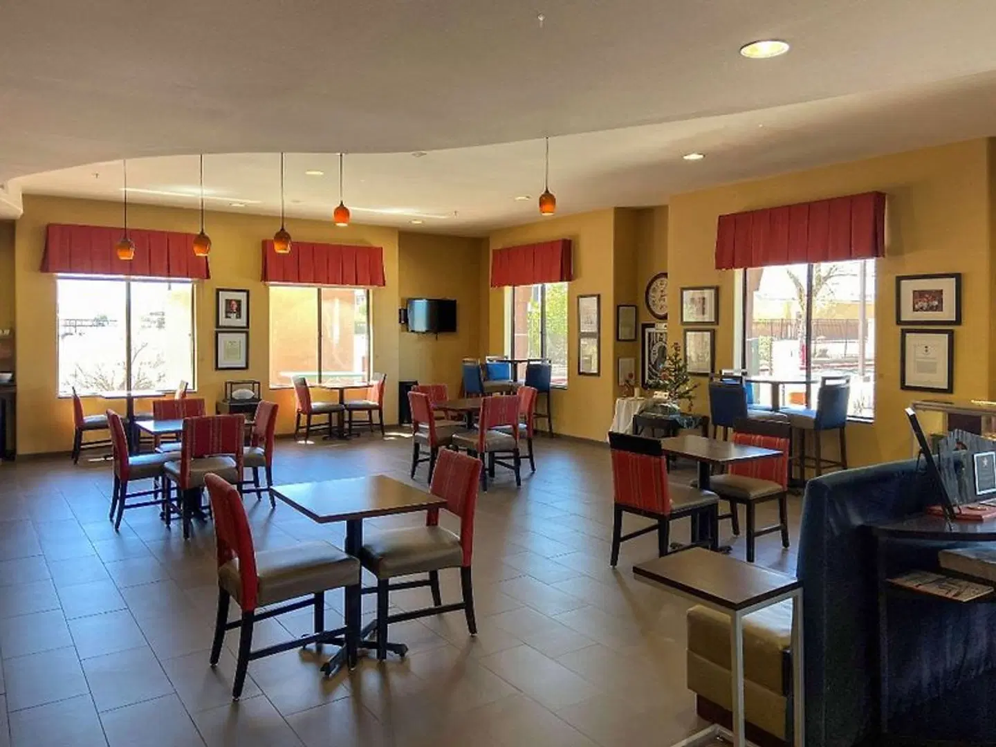 Comfort Suites Gallup LOUNGE_LOBBY