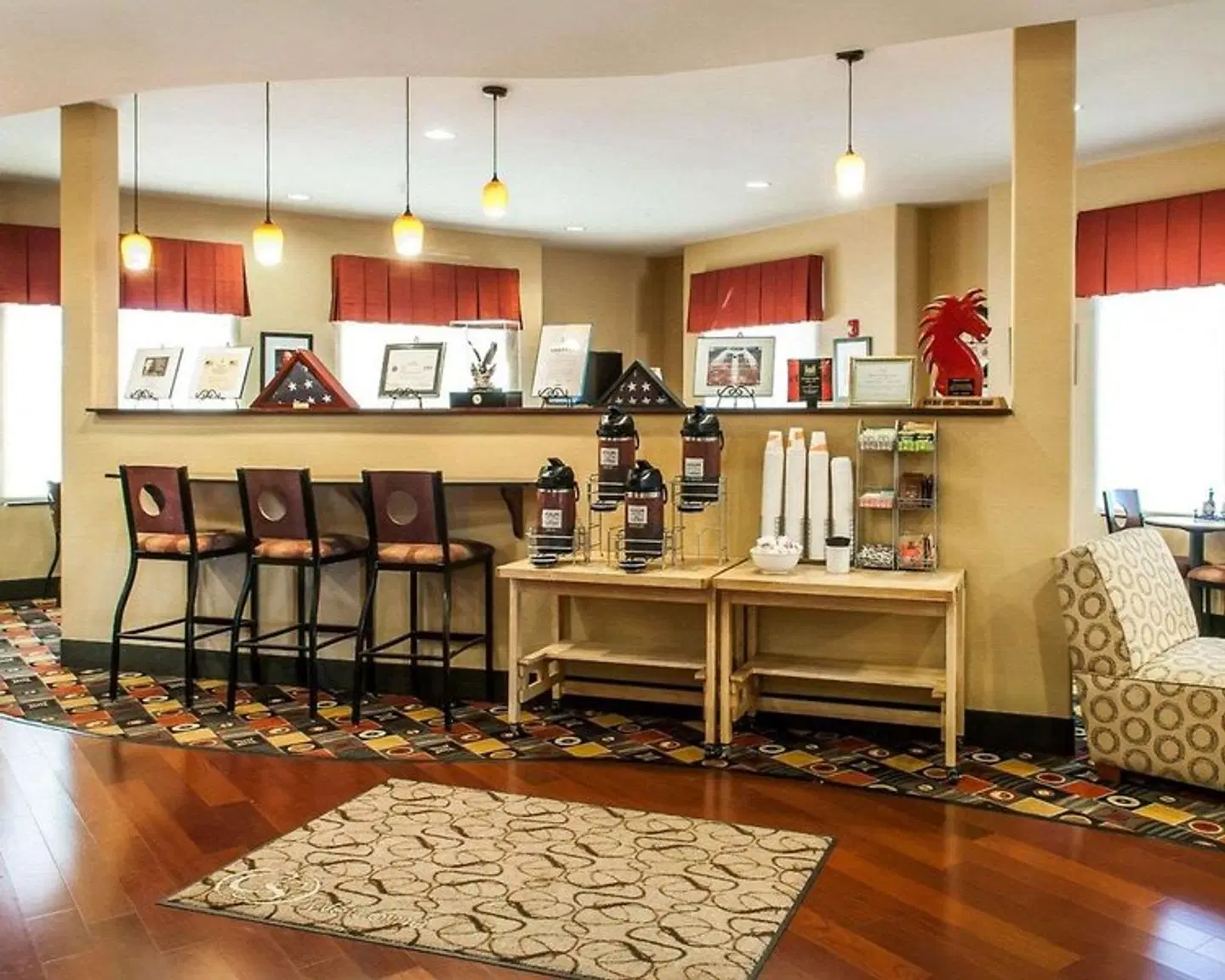 Comfort Suites Gallup Bar