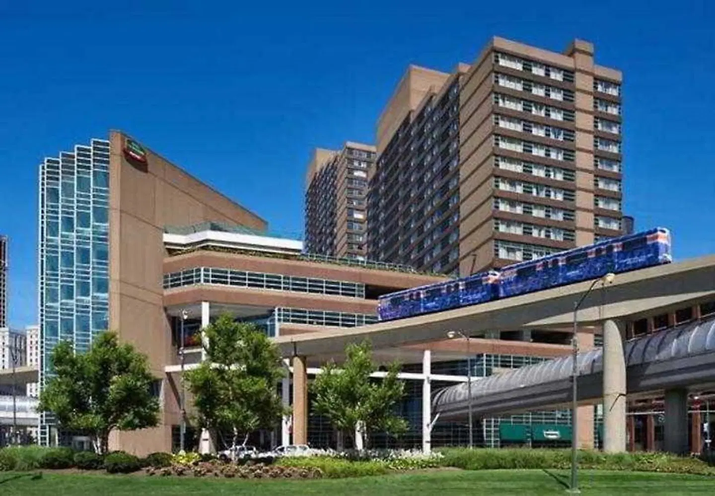 Courtyard by Marriott Detroit Downtown EXTERIOR