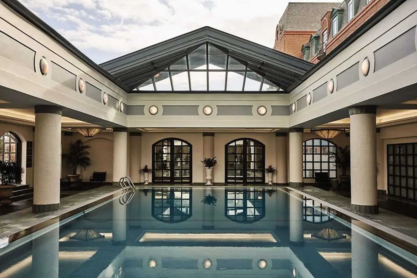 Belmond Charleston Place Hallenbad
