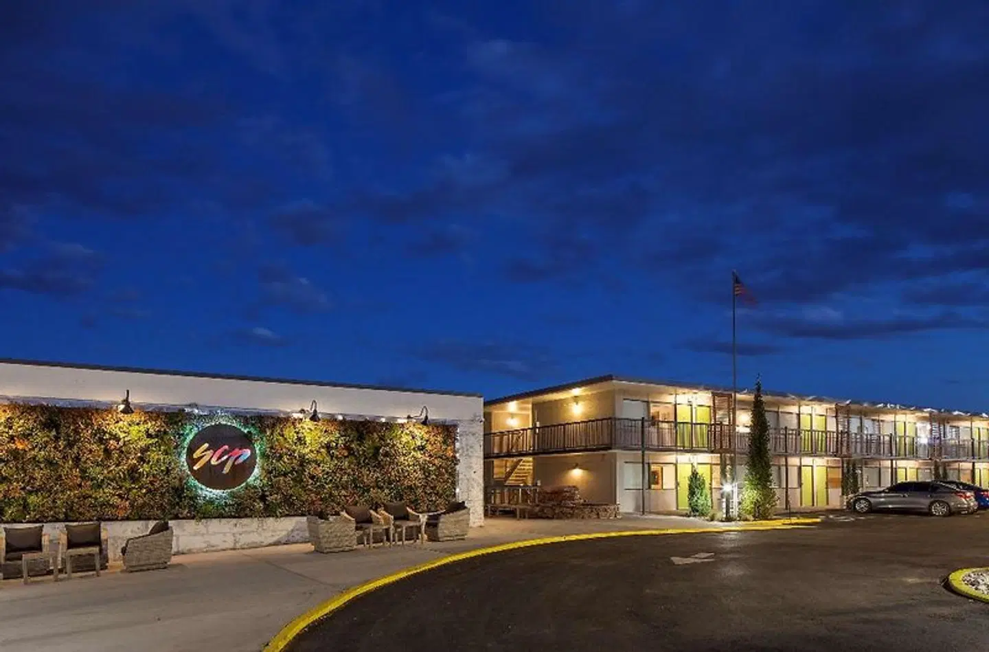SCP Hotel Colorado Springs EXTERIOR