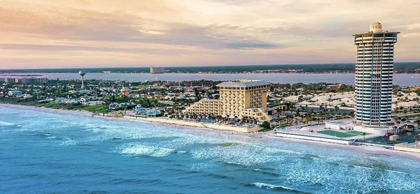 The Shores Resort & Spa LANDSCAPE