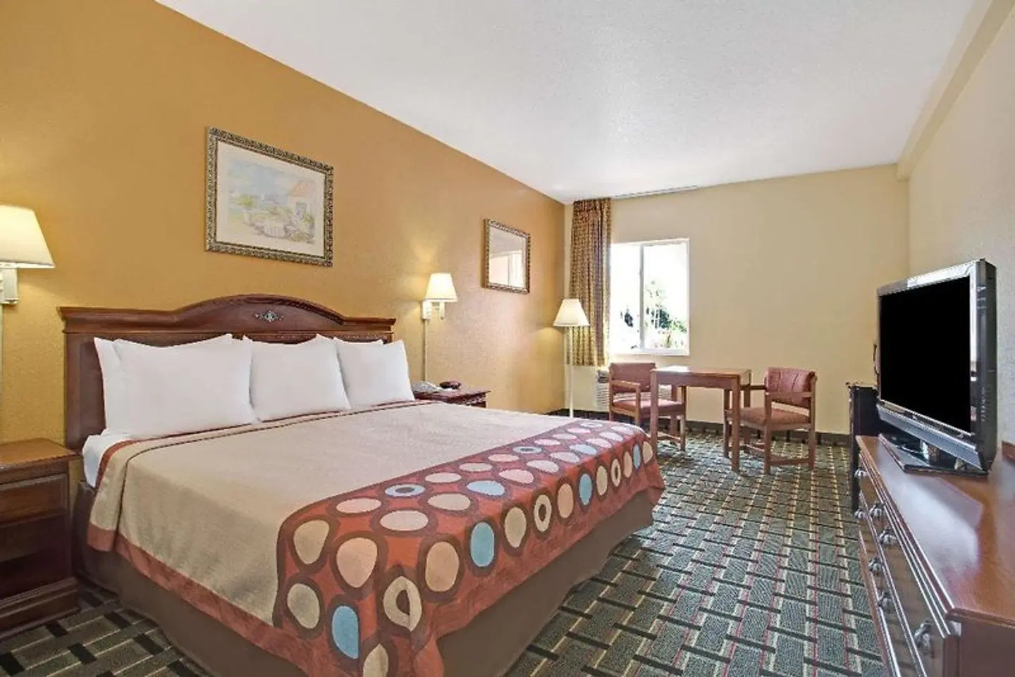 Super 8 by Wyndham Daytona Beach ROOM_EXAMPLE