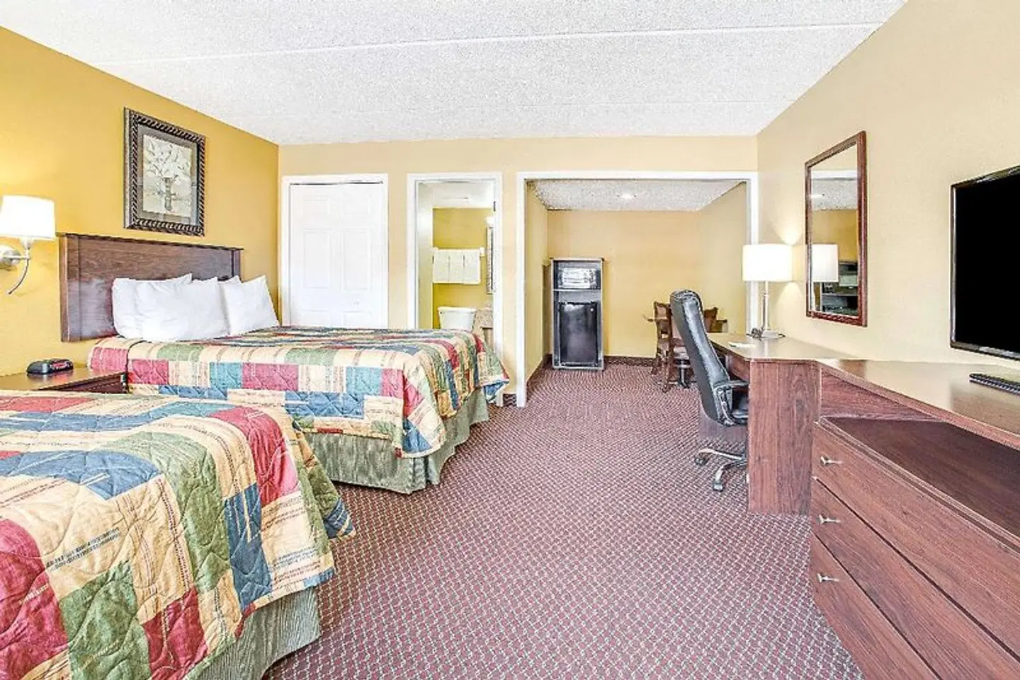 Days Inn by Wyndham Orange City/Deland ROOM_EXAMPLE