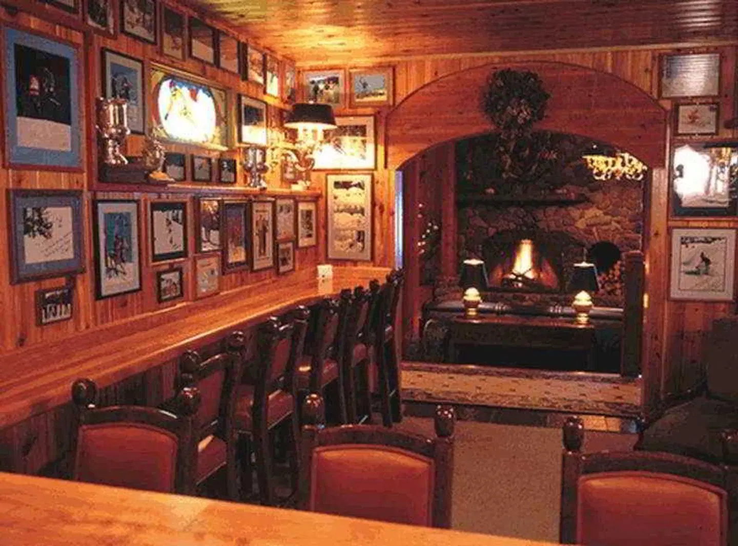 Kandahar Lodge Bar