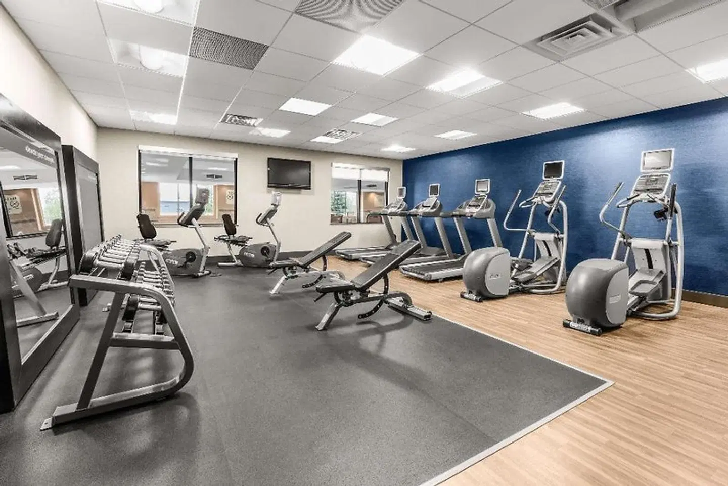 Hampton Inn & Suites Fairbanks SPORTS_AND_LEISURE