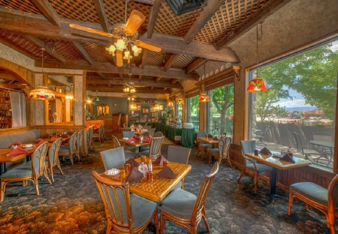 Grand Vista Hotel Restaurant