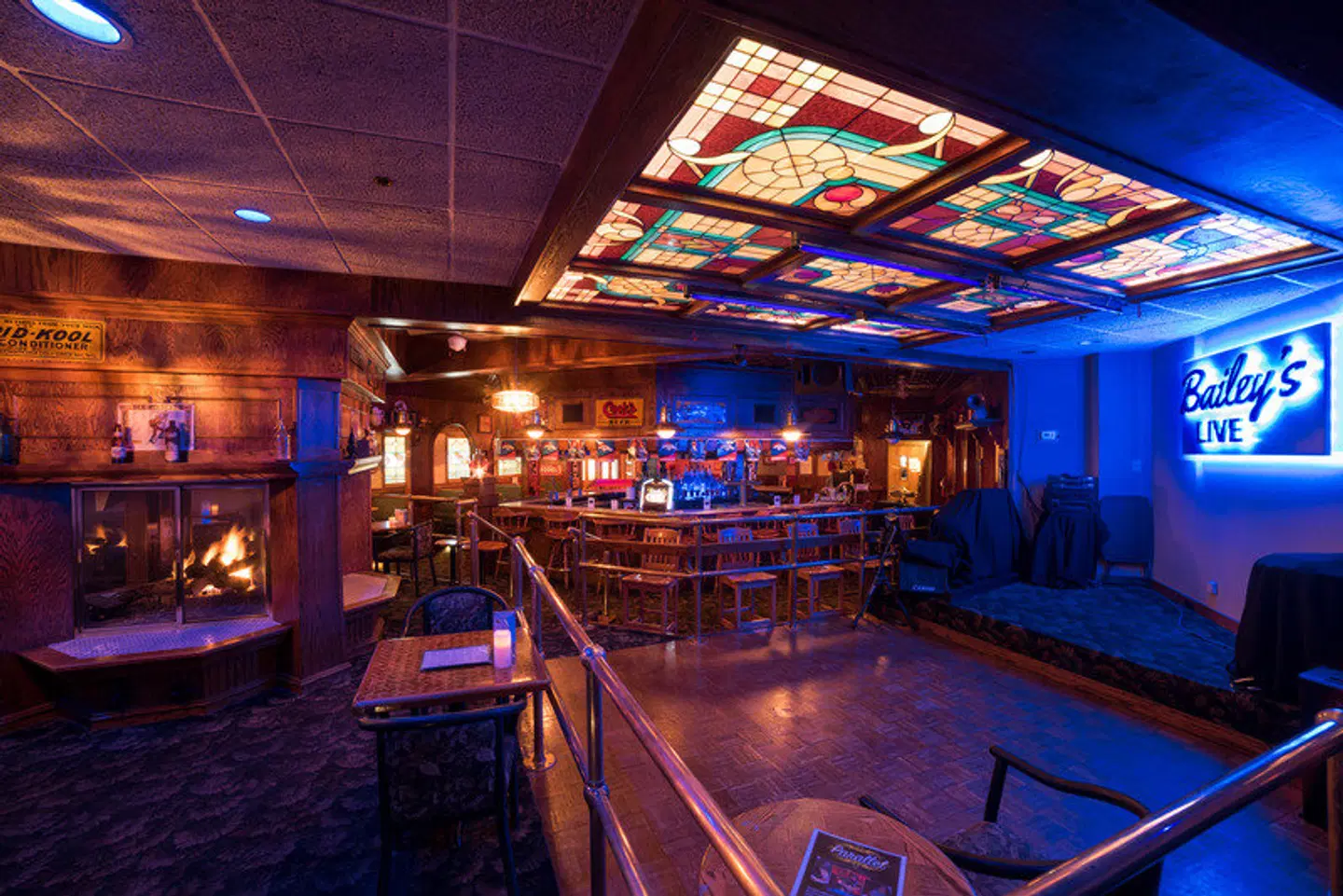 Grand Vista Hotel Bar