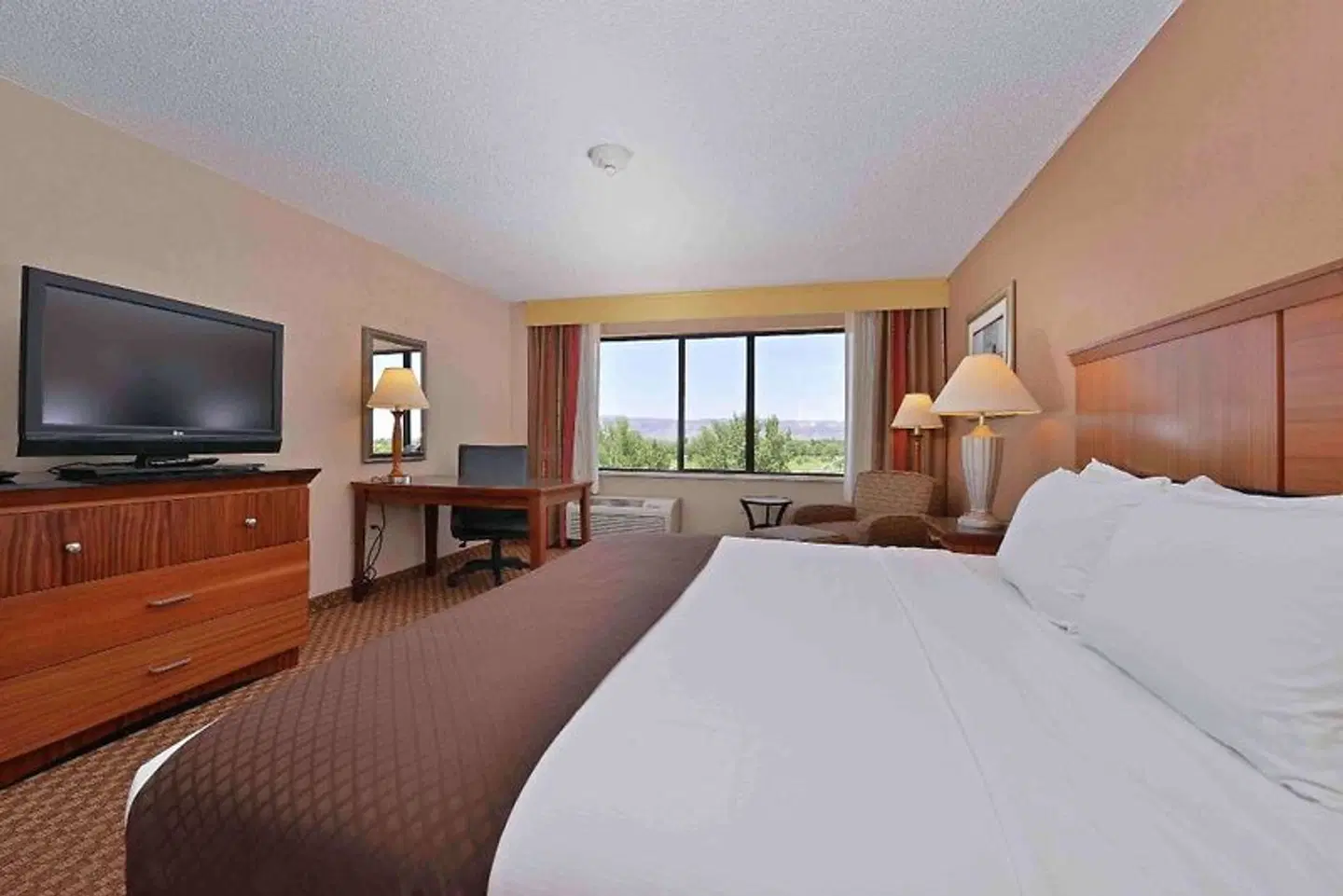 DoubleTree by Hilton Grand Junction ROOM_EXAMPLE
