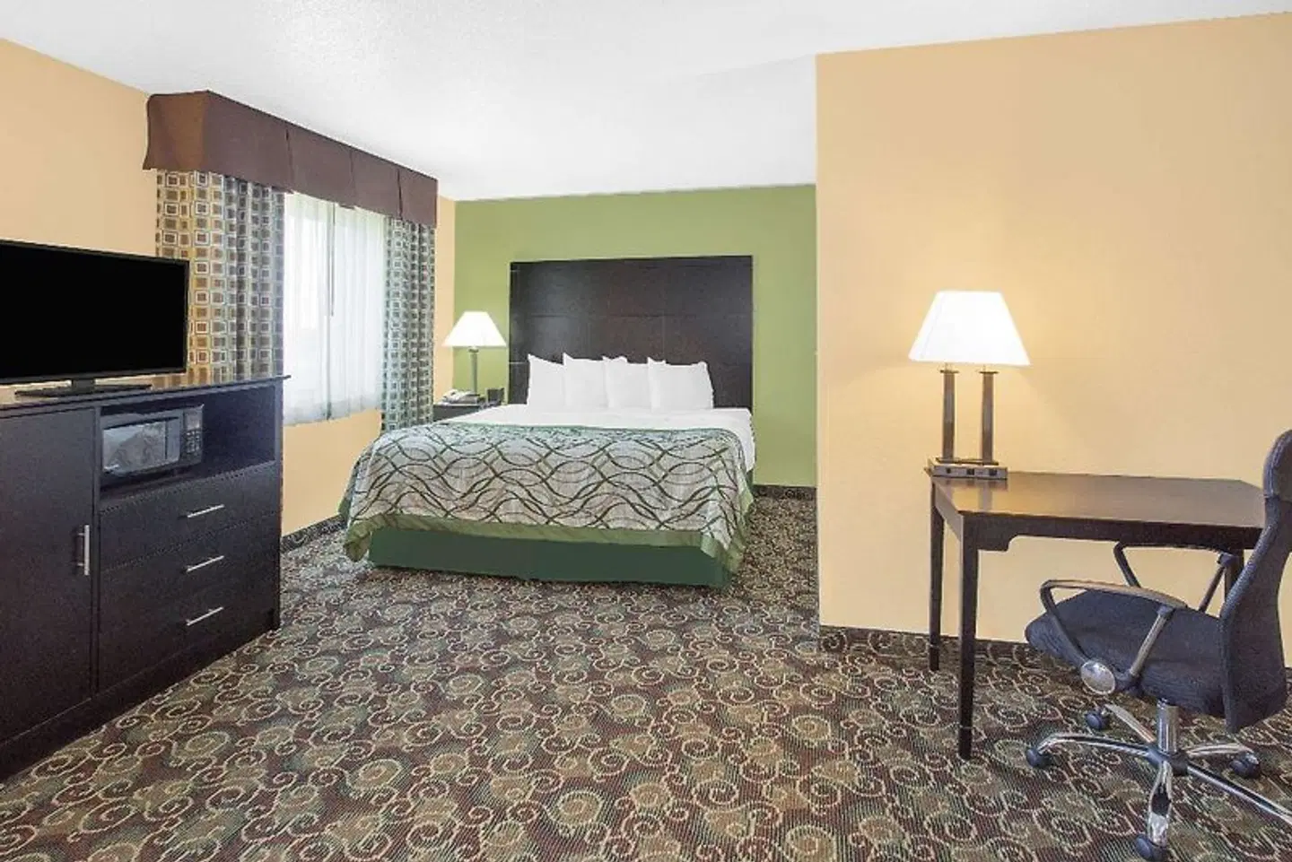 Baymont by Wyndham Holland ROOM_EXAMPLE