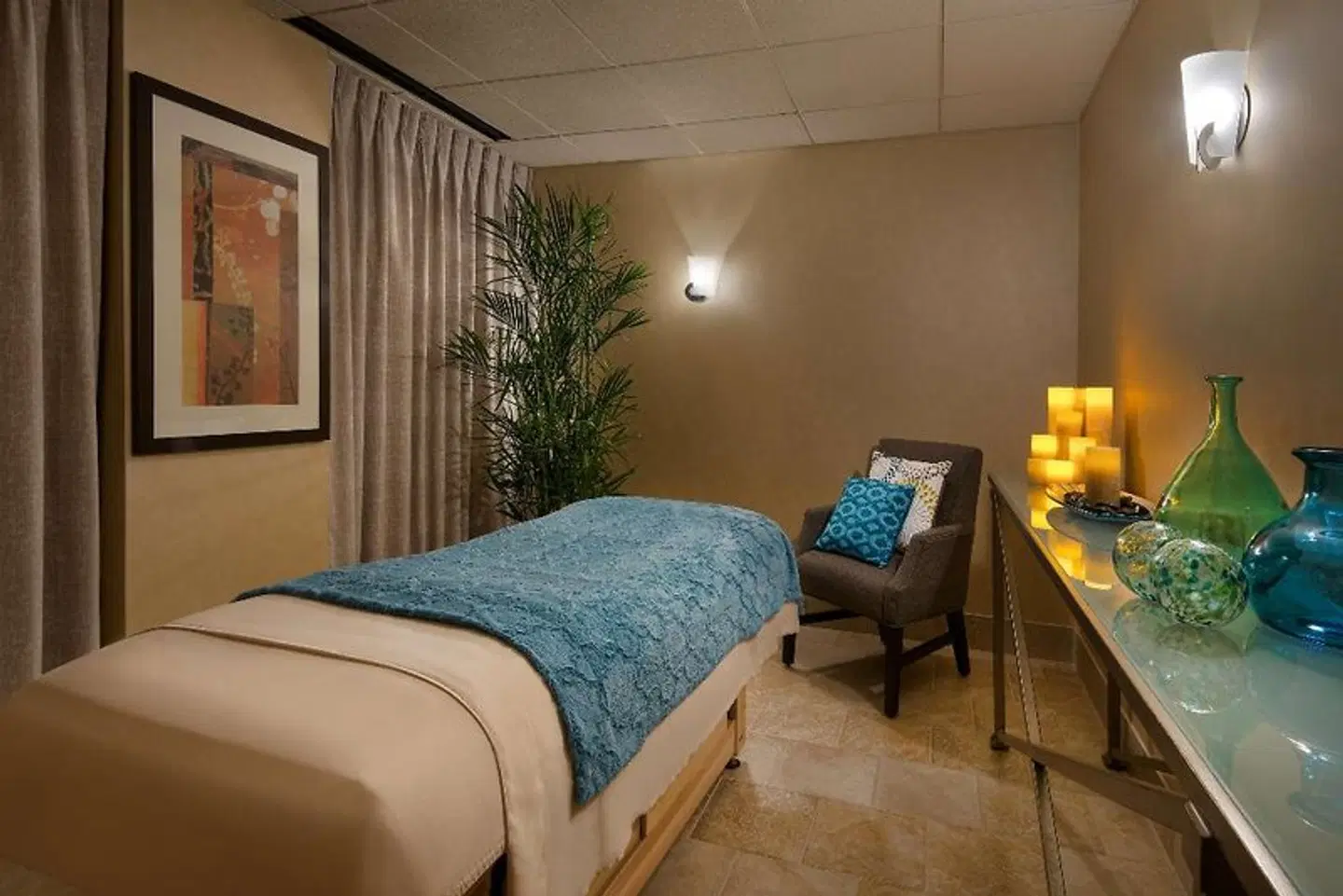 Hilton Americas Houston ROOM_EXAMPLE
