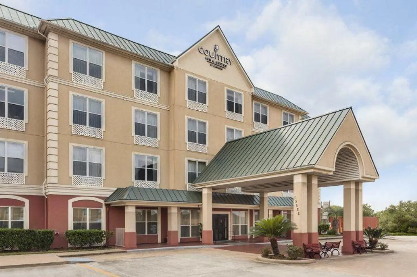 Comfort Suites Bush Intercontinental Airport EXTERIOR