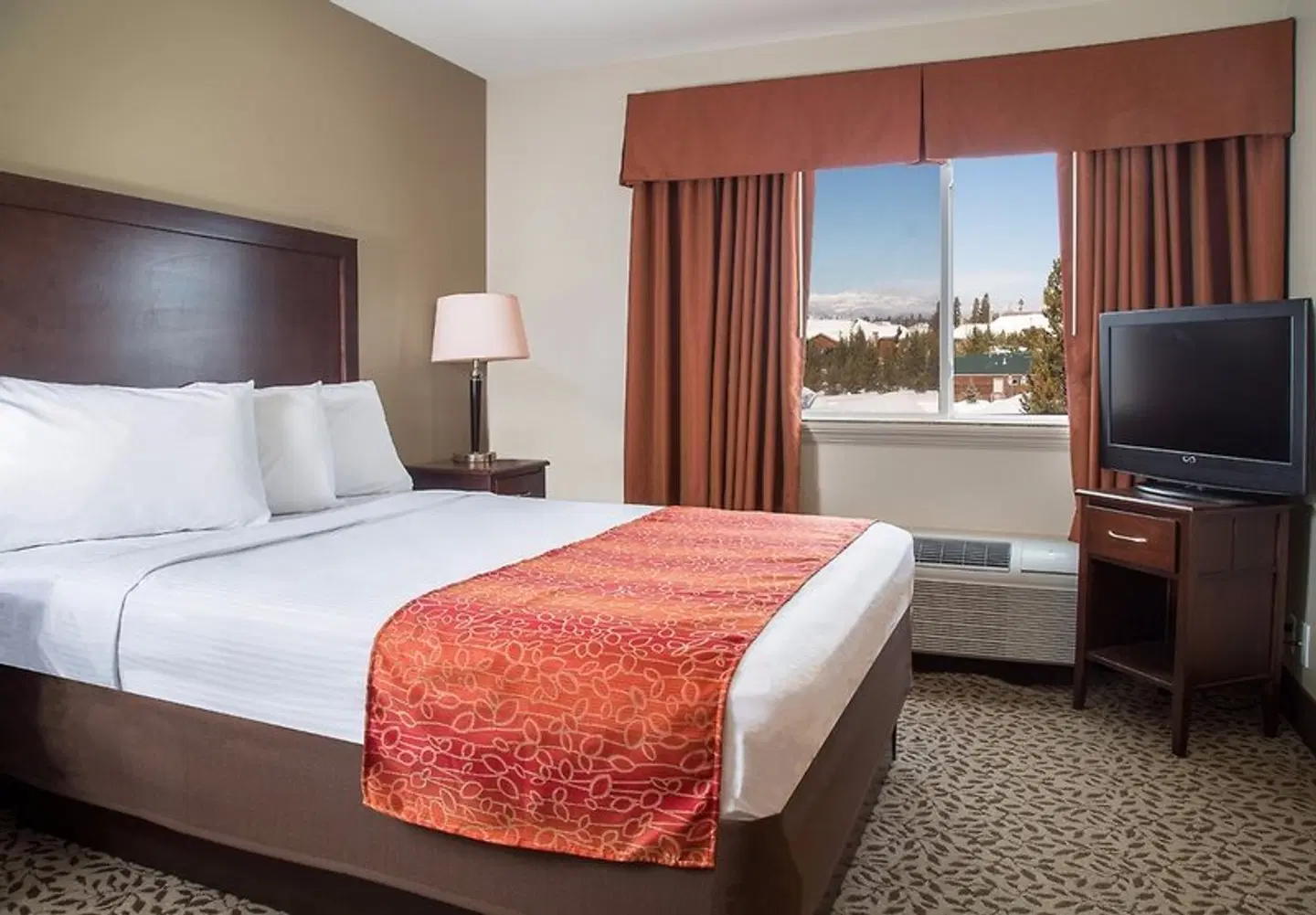 Gray Wolf Inn & Suites ROOM_EXAMPLE