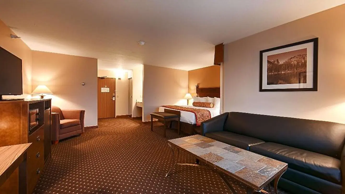 Best Western Desert Inn ROOM_EXAMPLE