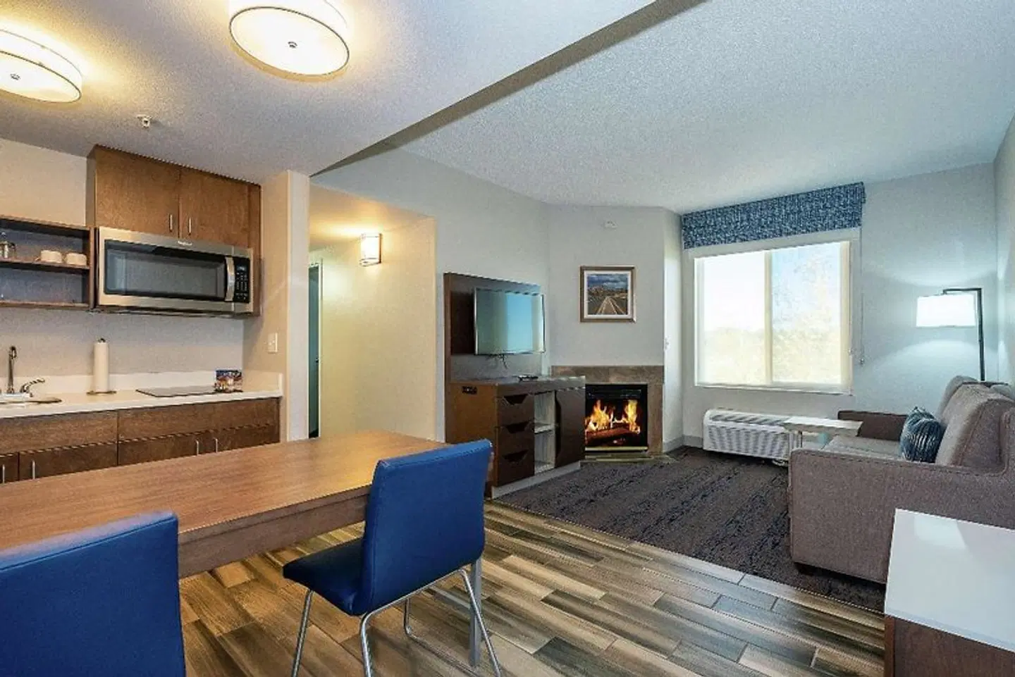 Hampton Inn & Suites Flagstaff ROOM_EXAMPLE