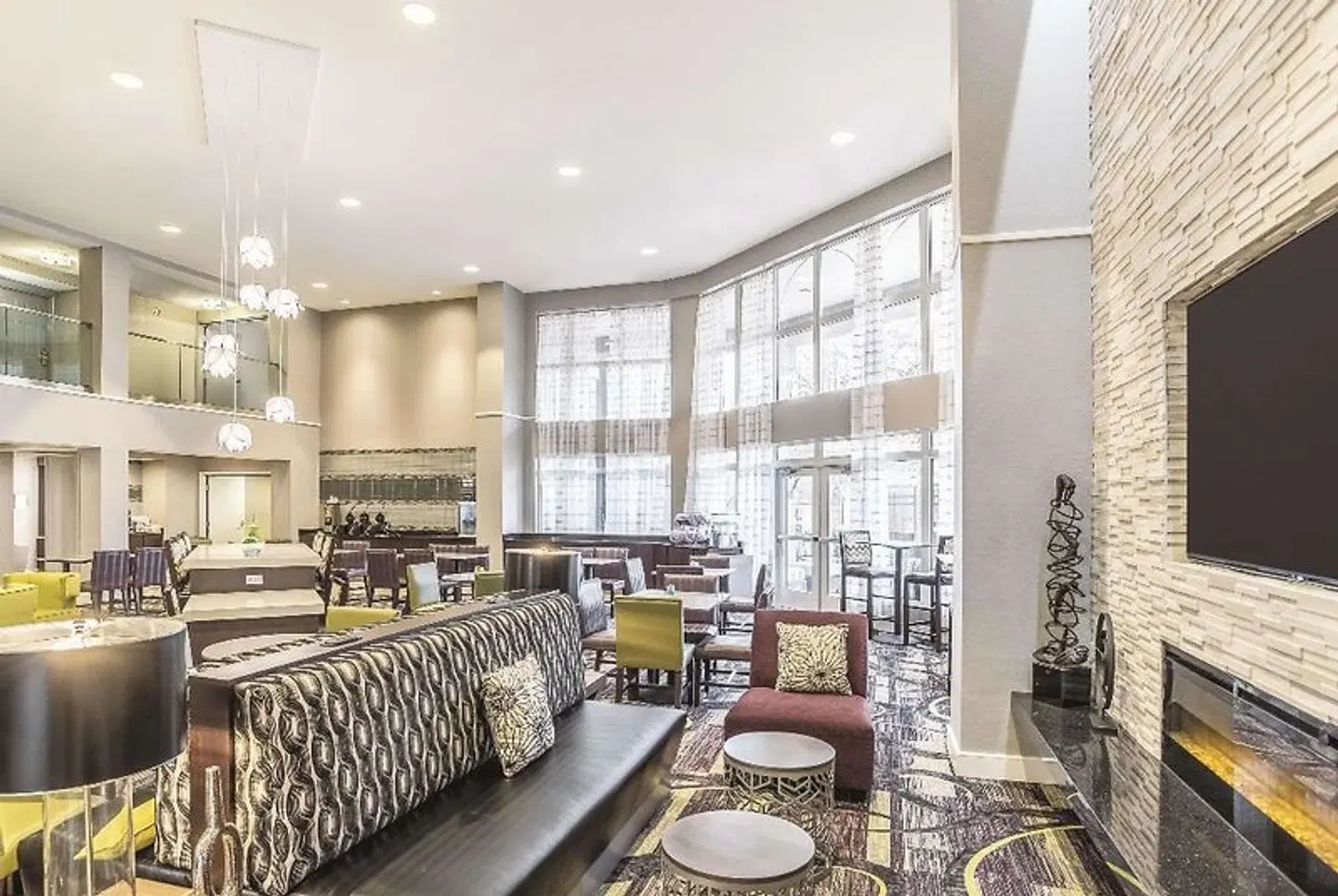 La Quinta Inn & Suites Flagstaff LOUNGE_LOBBY