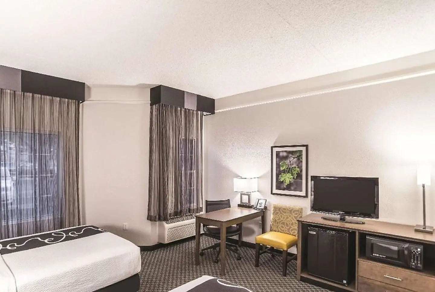 La Quinta Inn & Suites Flagstaff ROOM_EXAMPLE