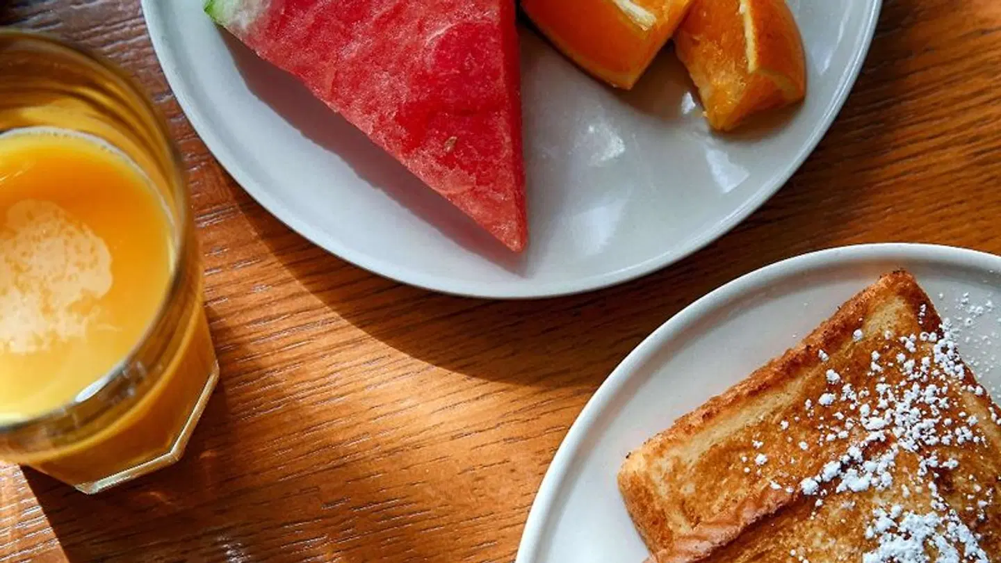 Best Western Plus A Wayfarer's Inn & Suites Restaurant