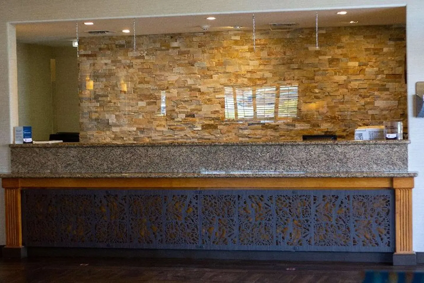 Best Western Plus A Wayfarer's Inn & Suites LOUNGE_LOBBY