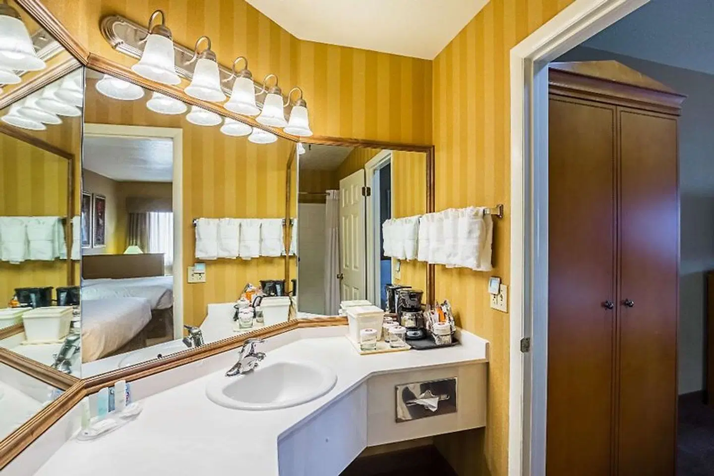 Clarion Suites Saint George Badezimmer