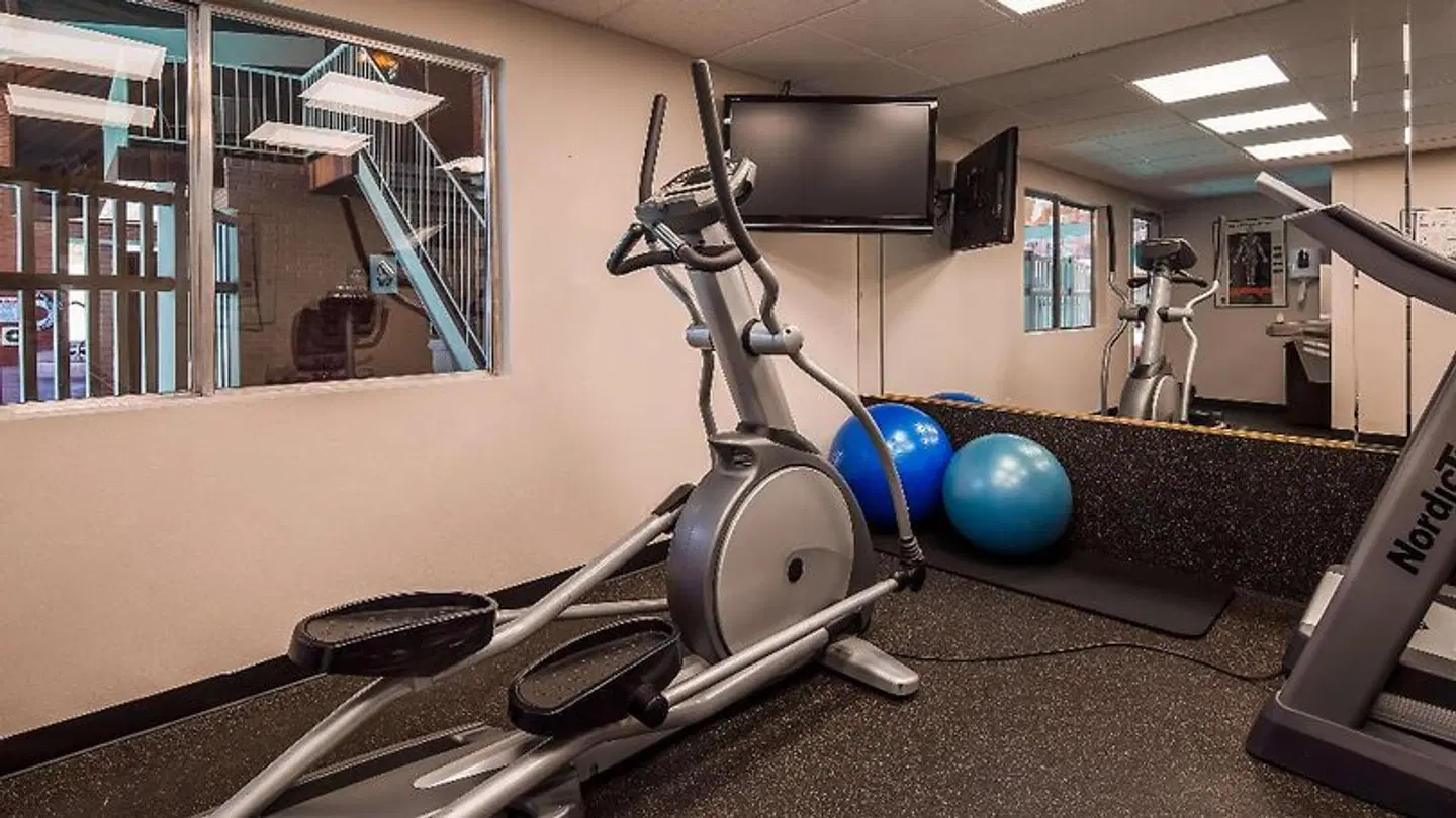Best Western Coral Hills SPORTS_AND_LEISURE