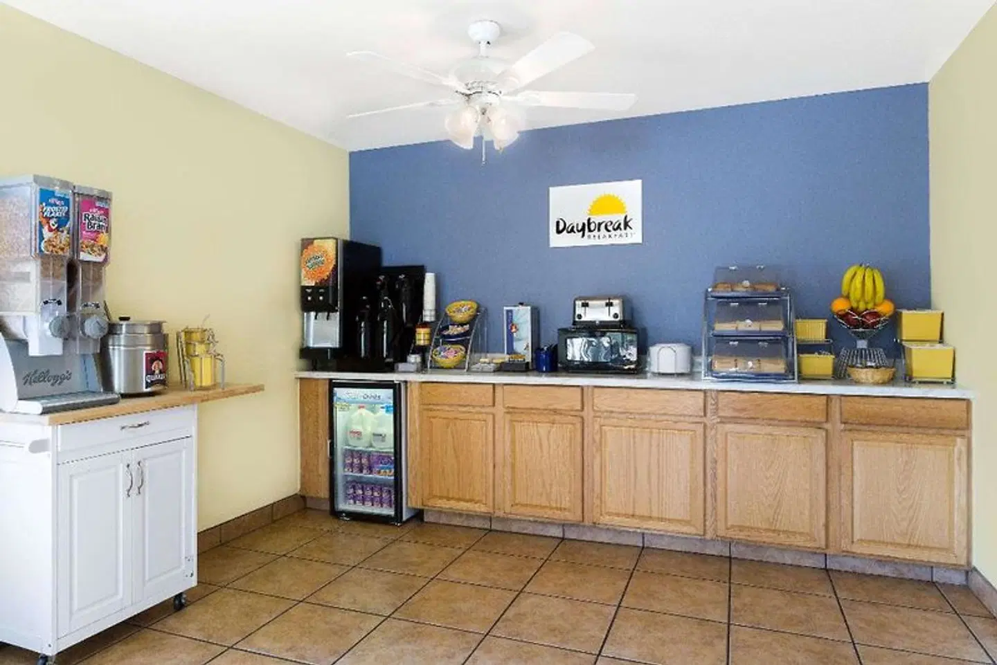 Days Inn by Wyndham Kingman West LOUNGE_LOBBY