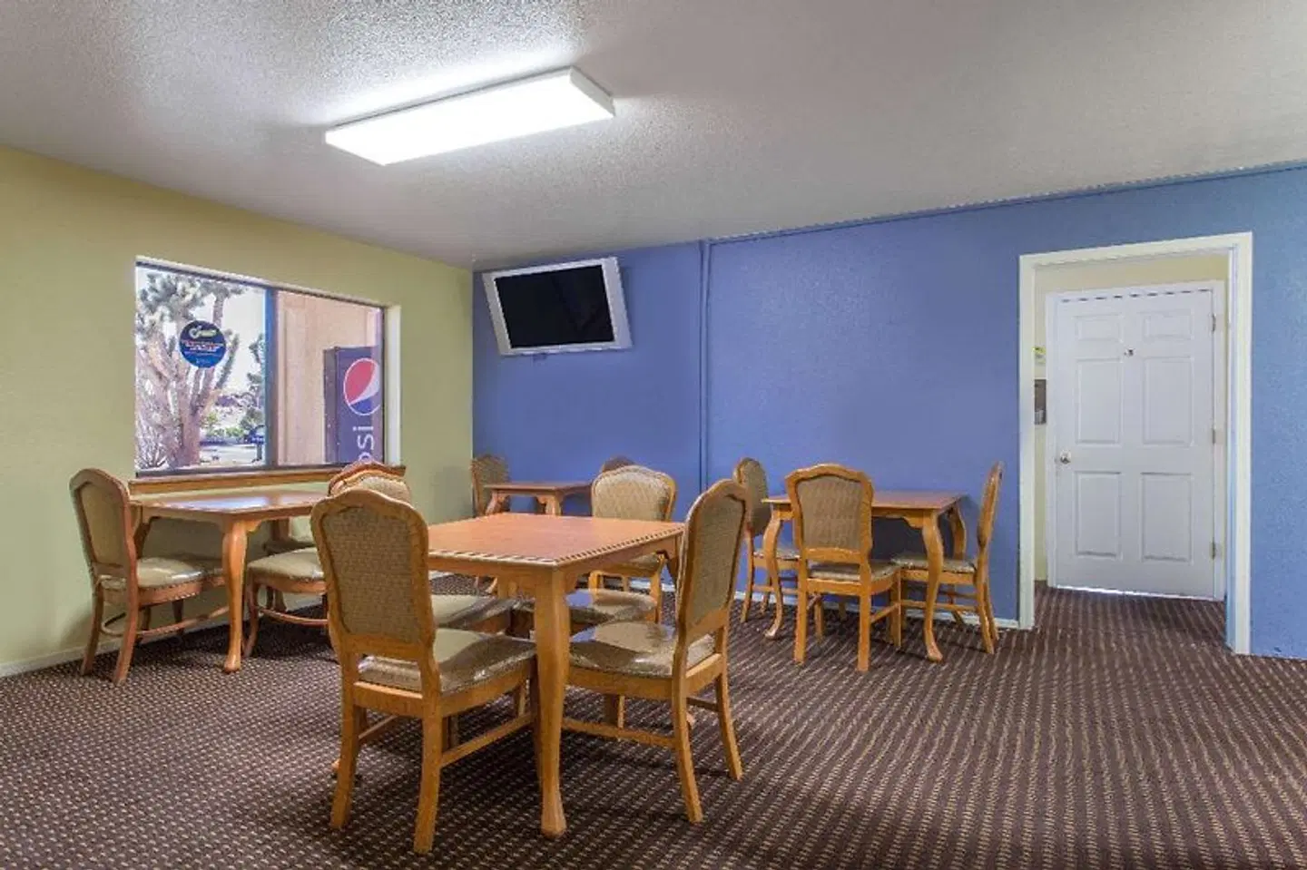 Days Inn by Wyndham Kingman West Restaurant