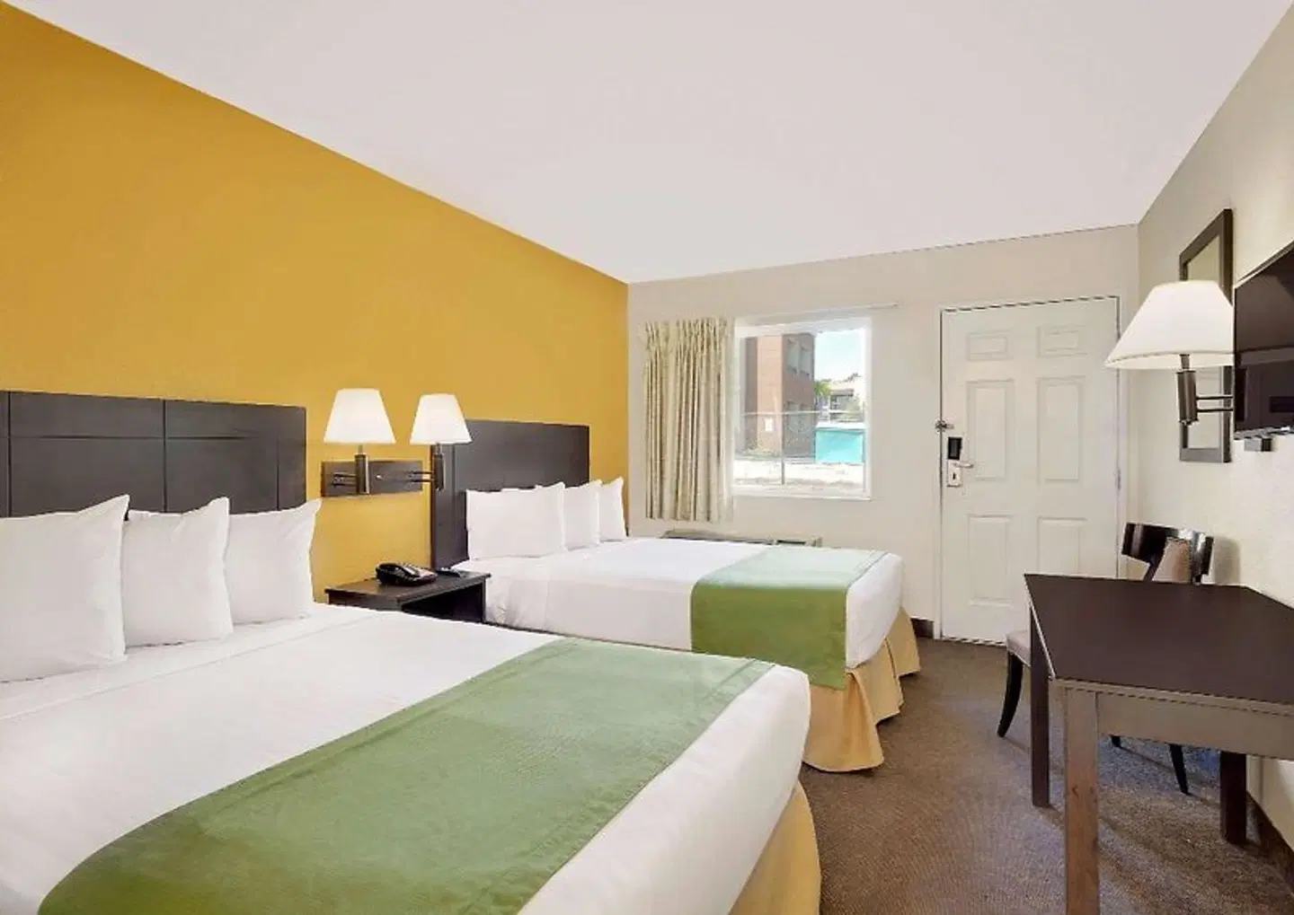 Howard Johnson Tropicana ROOM_EXAMPLE